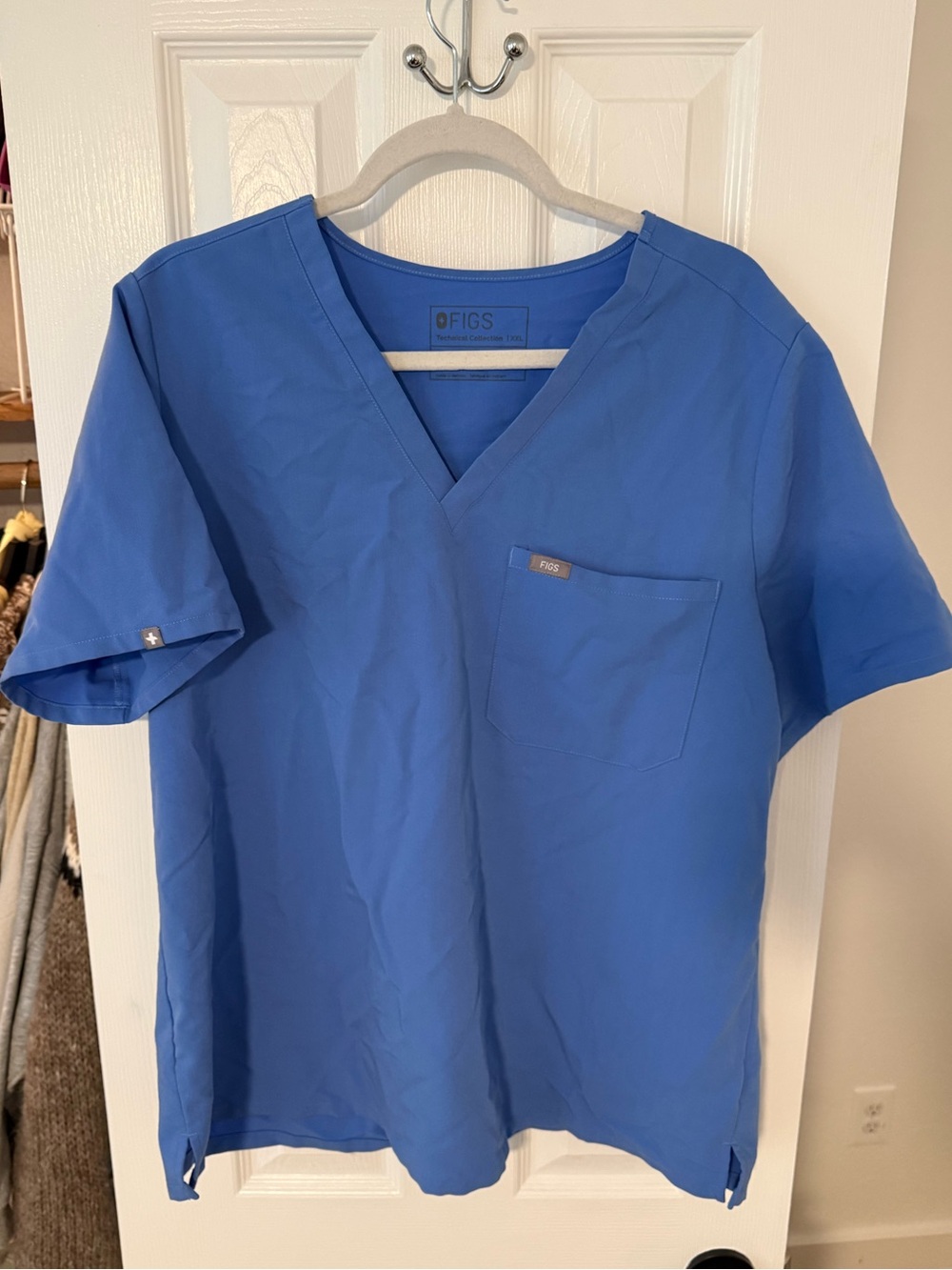 FIGS V-Neck Scrub Top